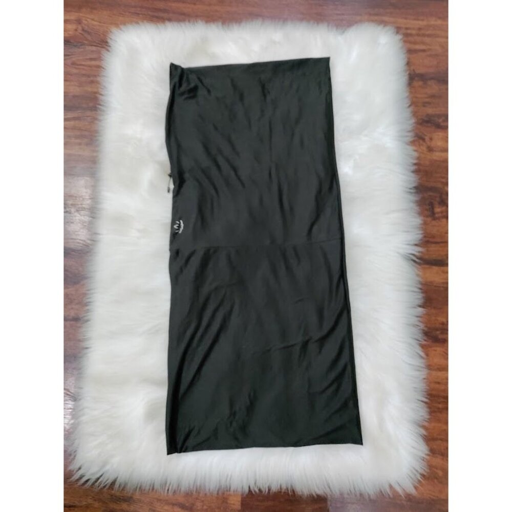 NWT Beyond Yoga Infinity Scarf with Hidden Zipper Pocket Black Women's One Size - Picture 6 of 8